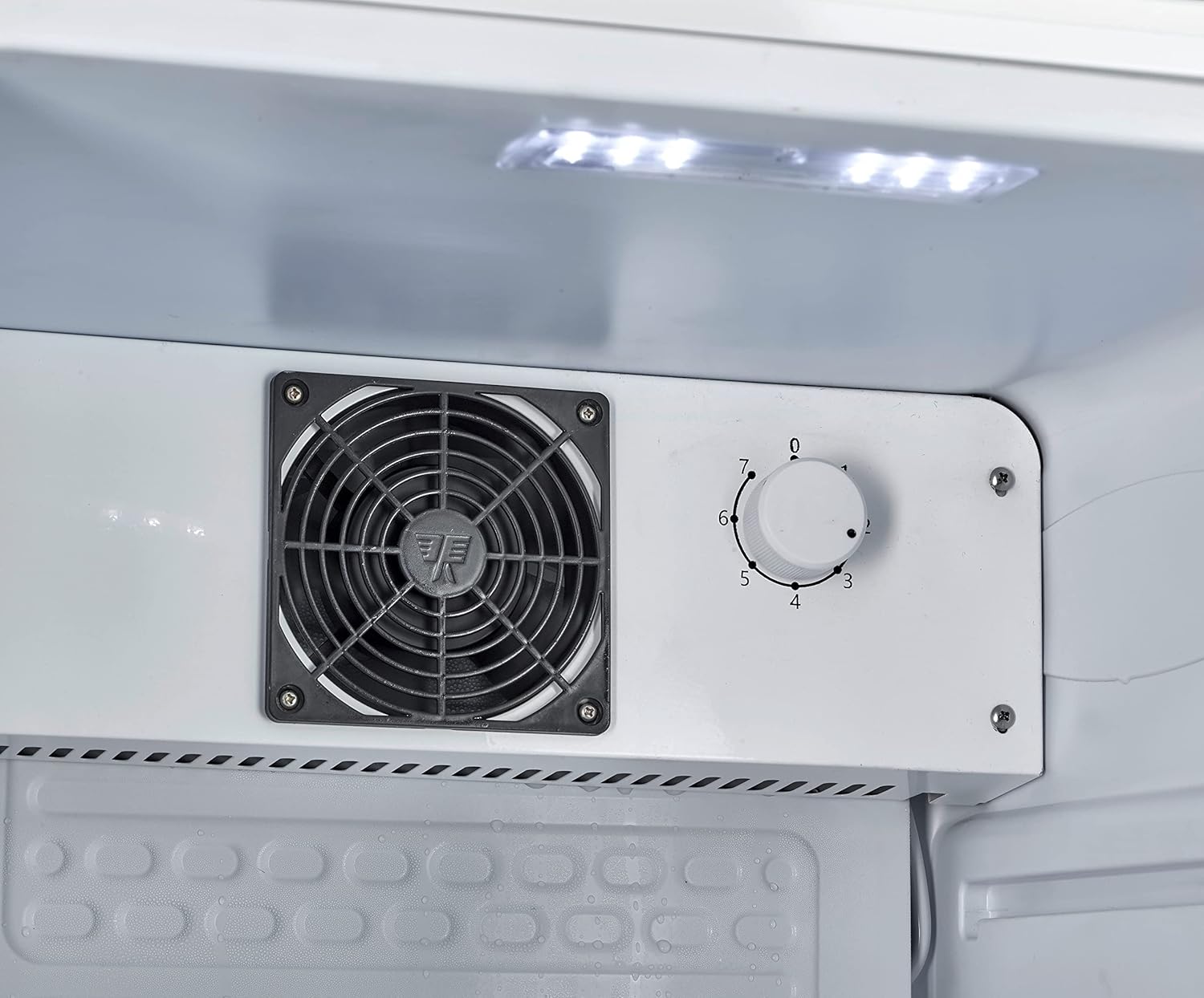 METRO Professional Réfrigérateur à boissons GPC1088, métal/verre, 43 x 49 x 83 cm, 88 L, réfrigération statique, noir