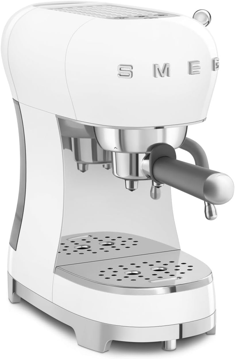 Smeg, Machine à Café Expresso Manuelle ECF02CREU, Système Thermoblock et Buse Vapeur, 4 Fonctions Expresso, Plateau Amovible, Porte Filtre, Réservoir d'Eau 1 L, Dimensions Compactes, 1350W, Crème