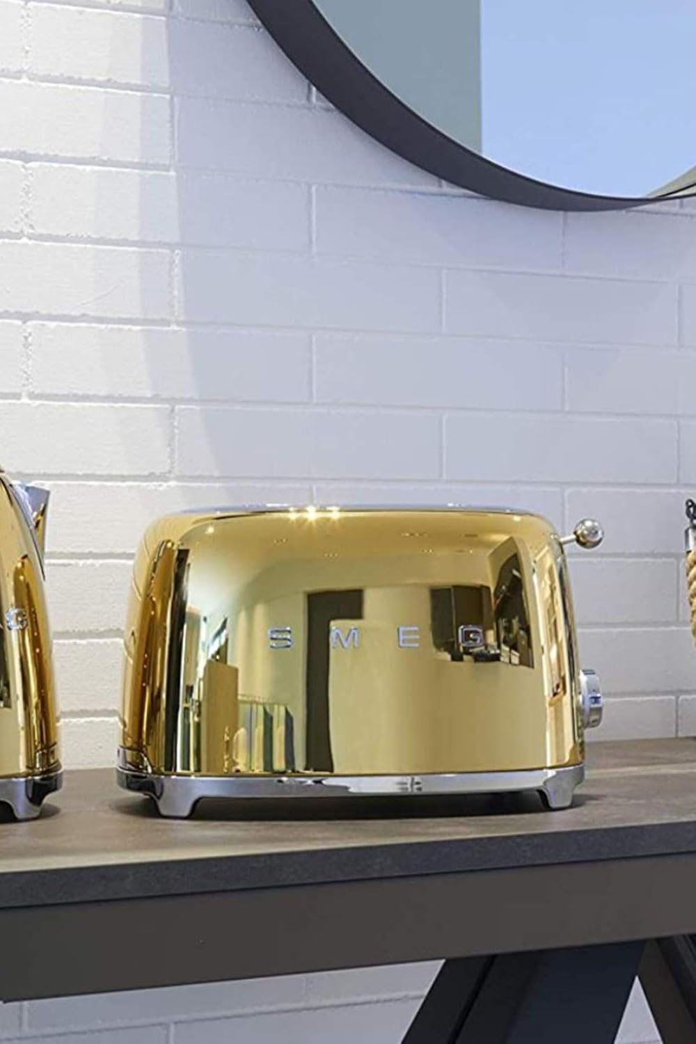 Smeg, Grille-pain 2 Tranches TSF01BLEU, 2 Fentes 36 mm, 6 Niveaux de Brunissage, Fonction Chauffage, Décongélation et Bagel, Éjection Automatique du Pain, Ramasse Miettes, 950 W, Noir