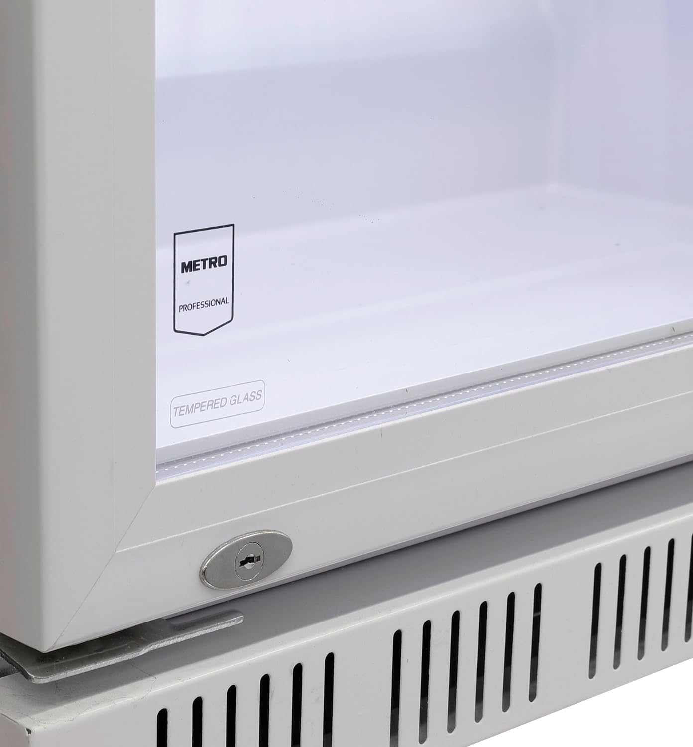 METRO Professional Réfrigérateur à Boissons GSC2360B, Acier/Verre, 62 x 63.6 x 175.3 cm, 347 L, avec Serrure, Noir