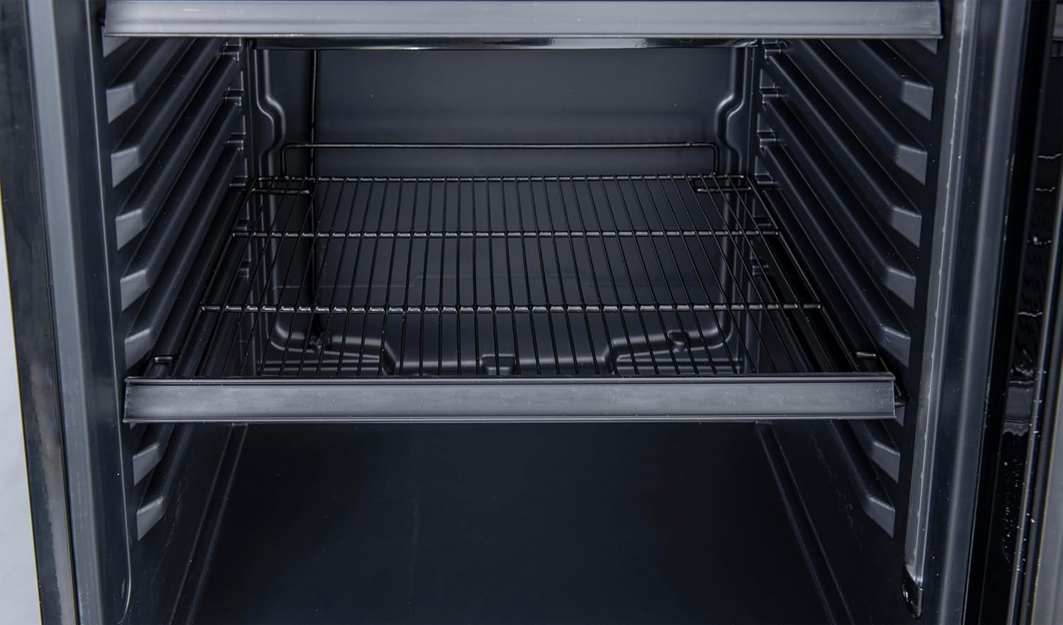 METRO Professional Réfrigérateur à Boissons GSC2360B, Acier/Verre, 62 x 63.6 x 175.3 cm, 347 L, avec Serrure, Noir