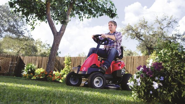 Troy Bilt TB30 382cc 30 pouces 6 vitesses de quartier haut de gamme de tondeuse à gazon remufacturé