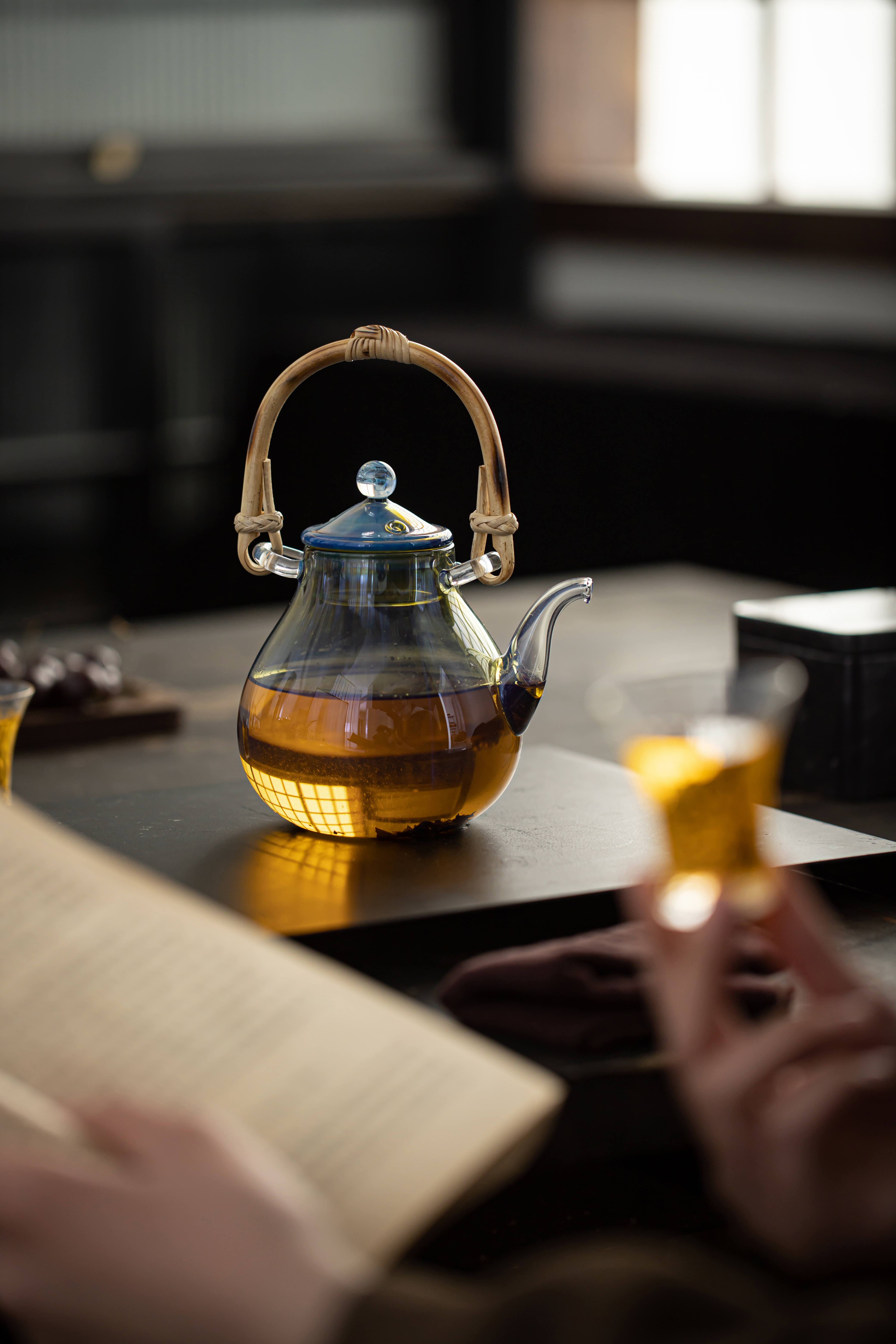 Heat Borosilicate Enchanted Glass Tea Pot For Family Use - RORA