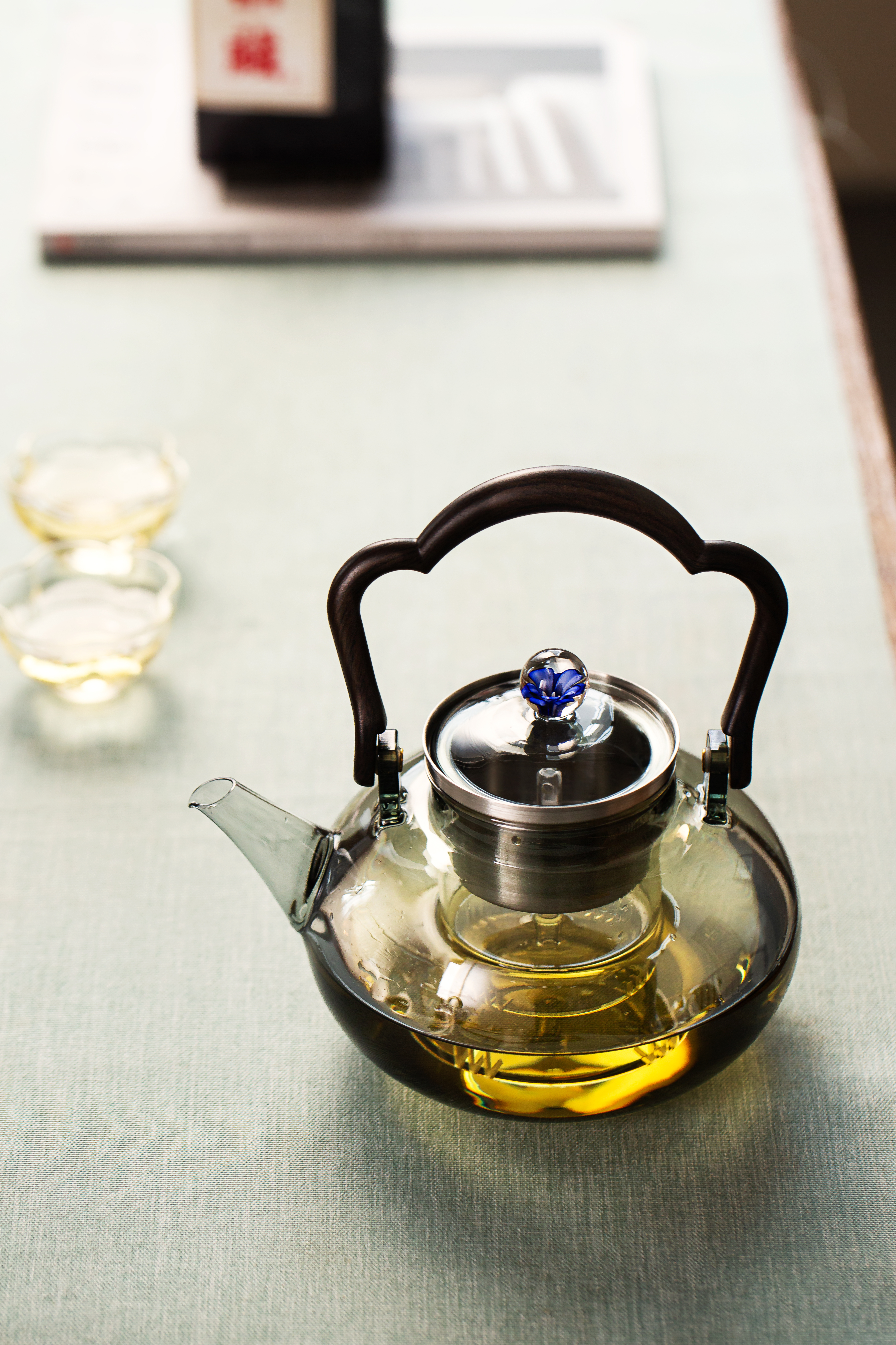 Heat Borosilicate Glass Tea Pot with Removable Infuser for Loose Leaf Tea - RORA