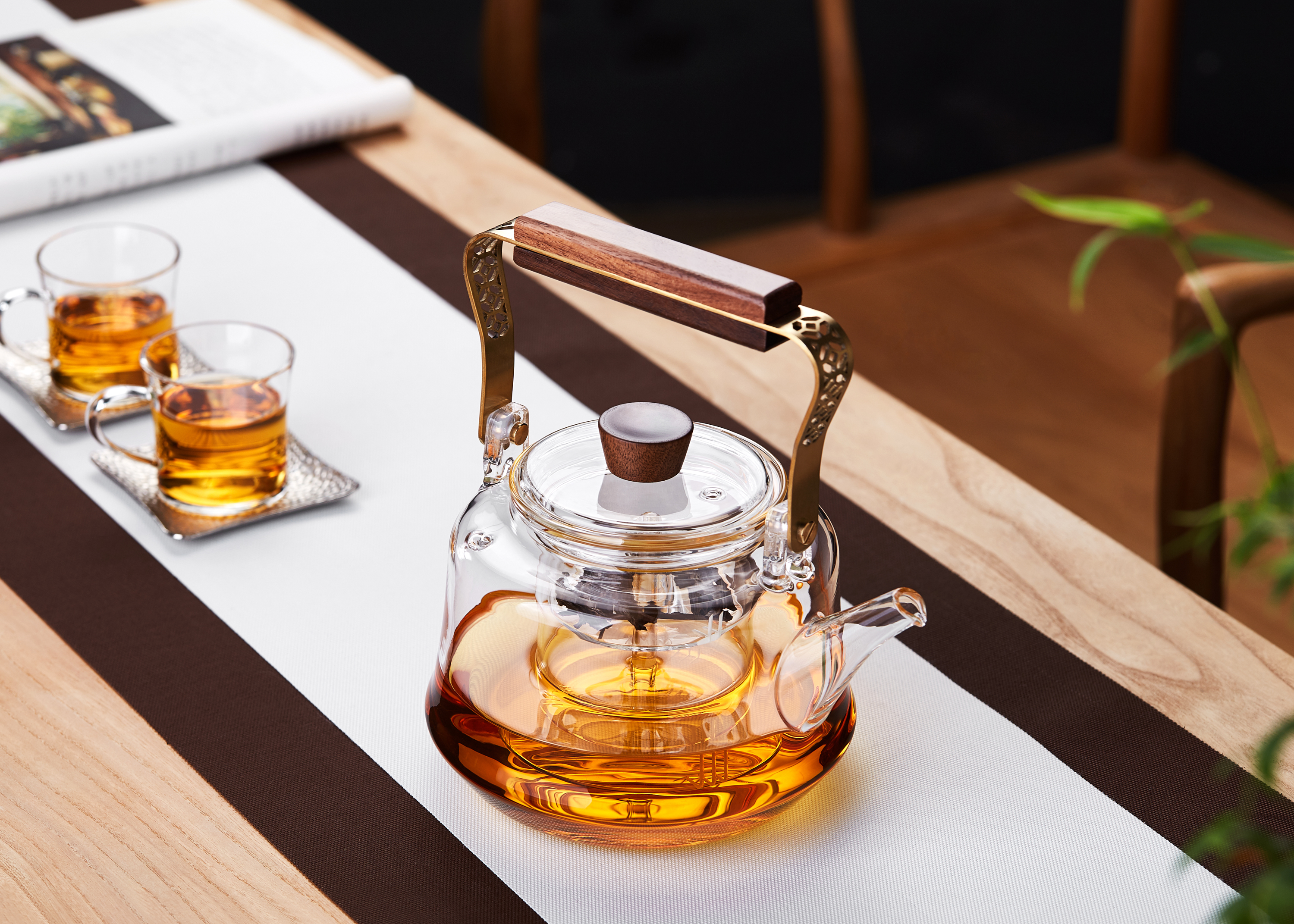 Heat Borosilicate Glass Teapot with Removable Infuser - RORA
