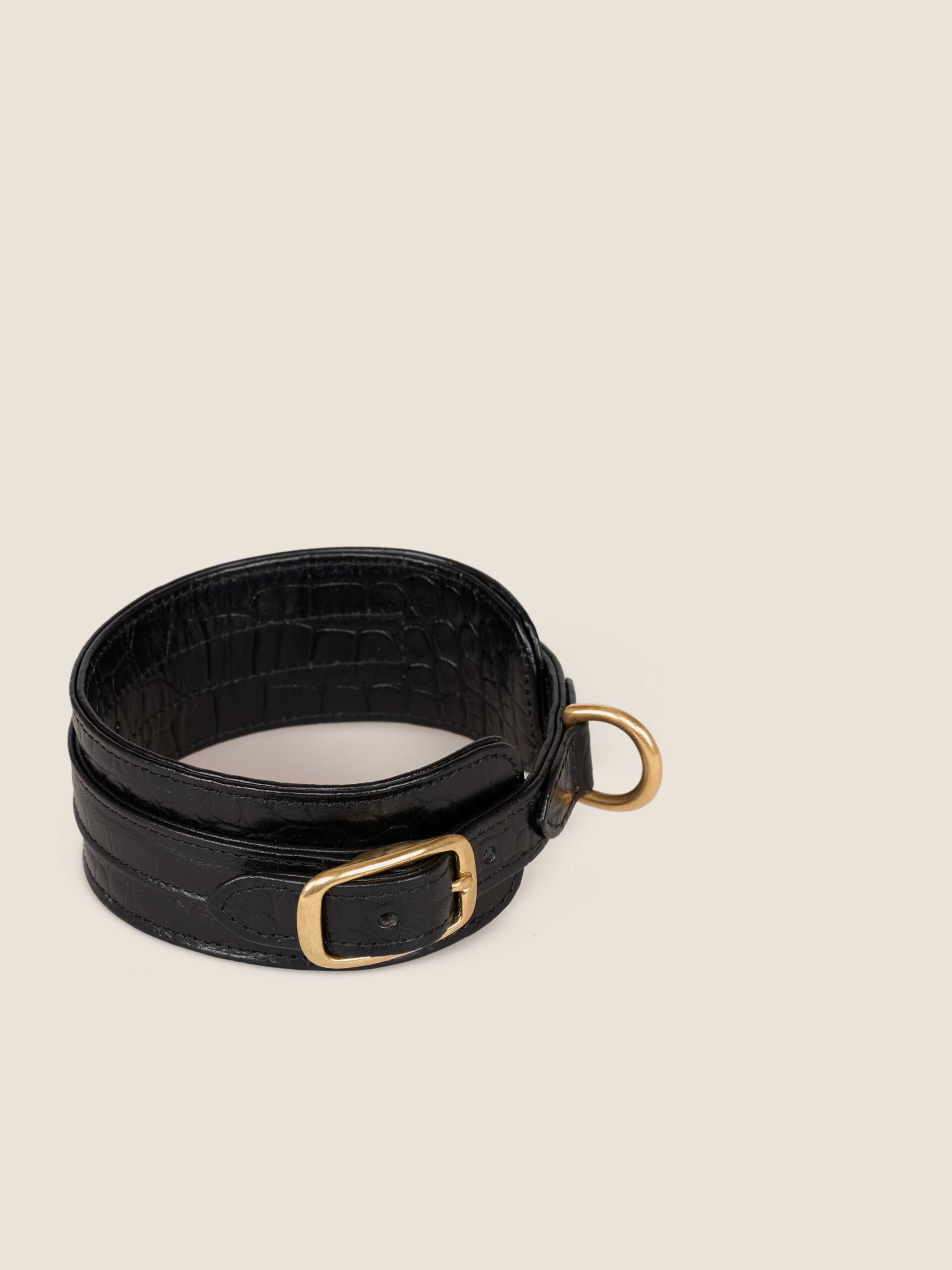 wide collar | black croc