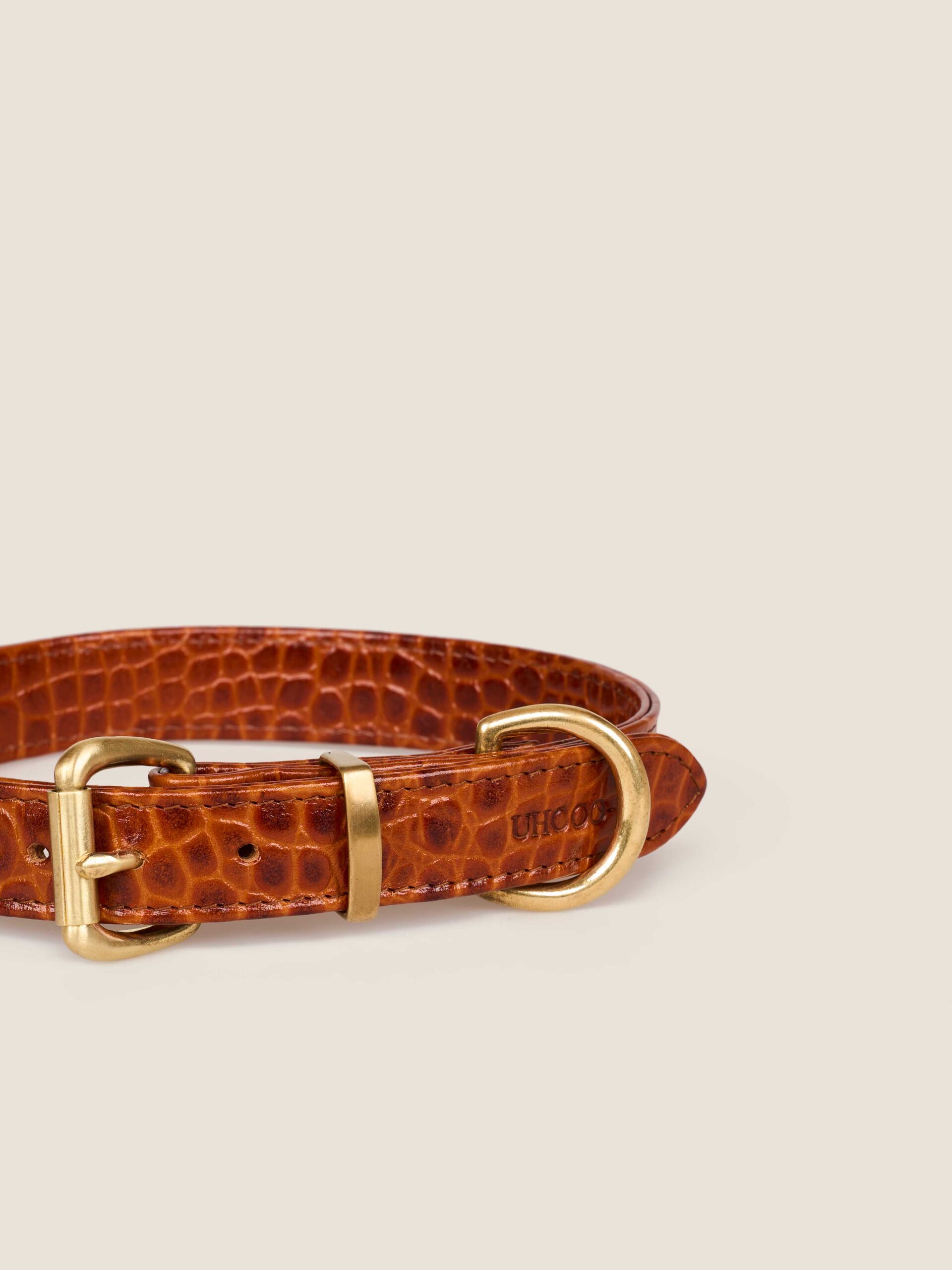 collar | caramel croc