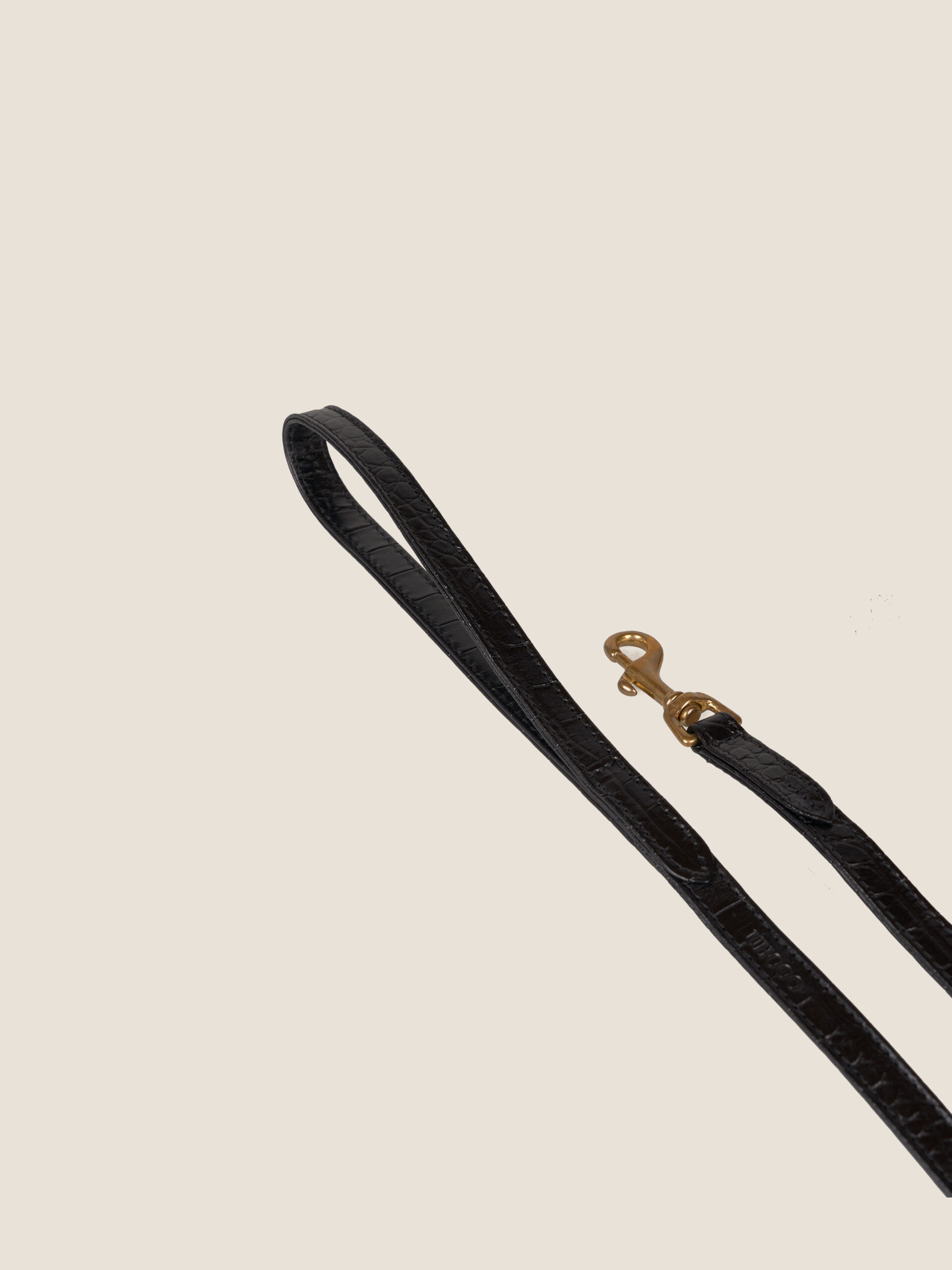classic leash | black croc