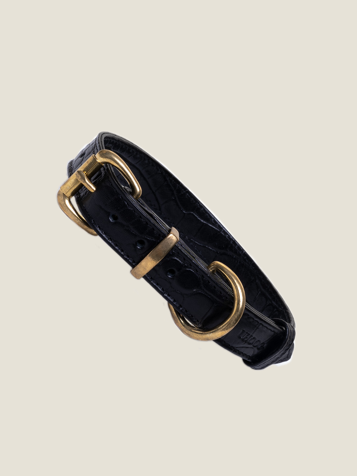 collar | black croc