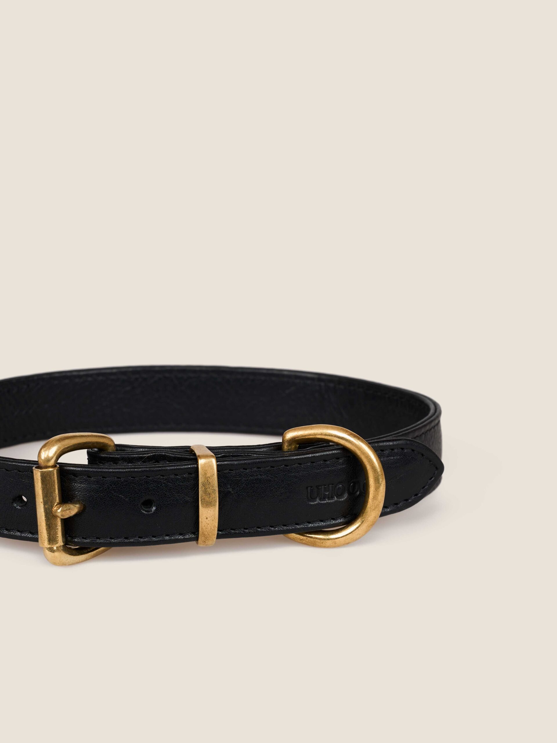 collar | noir