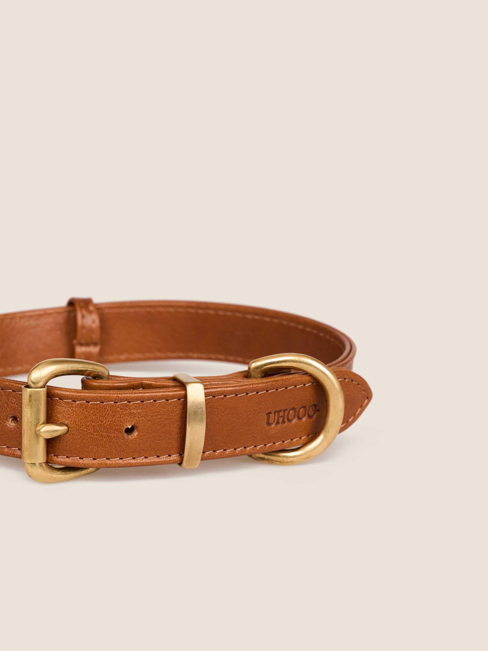 collar | cognac