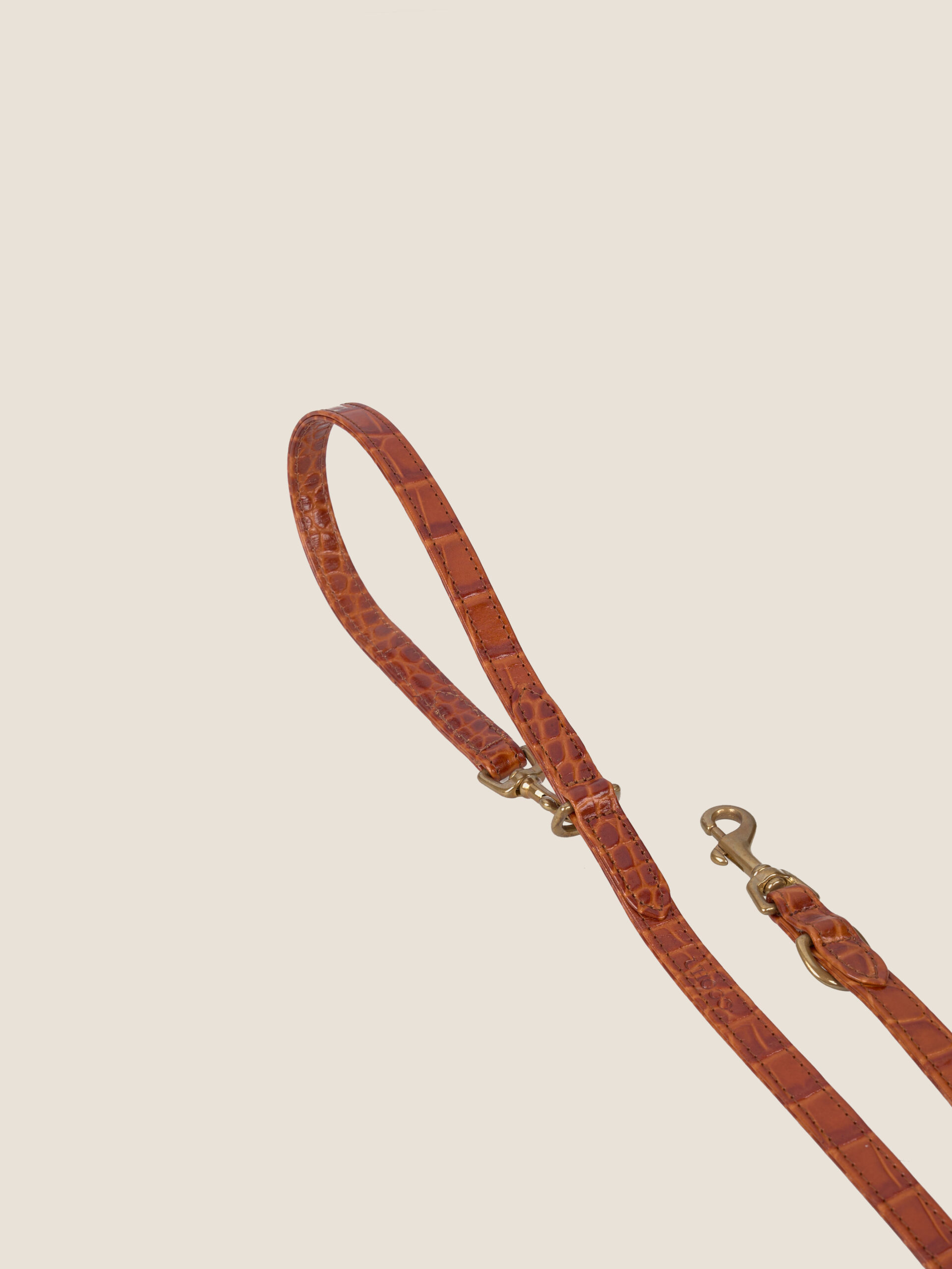 Surge leash | caramel croc