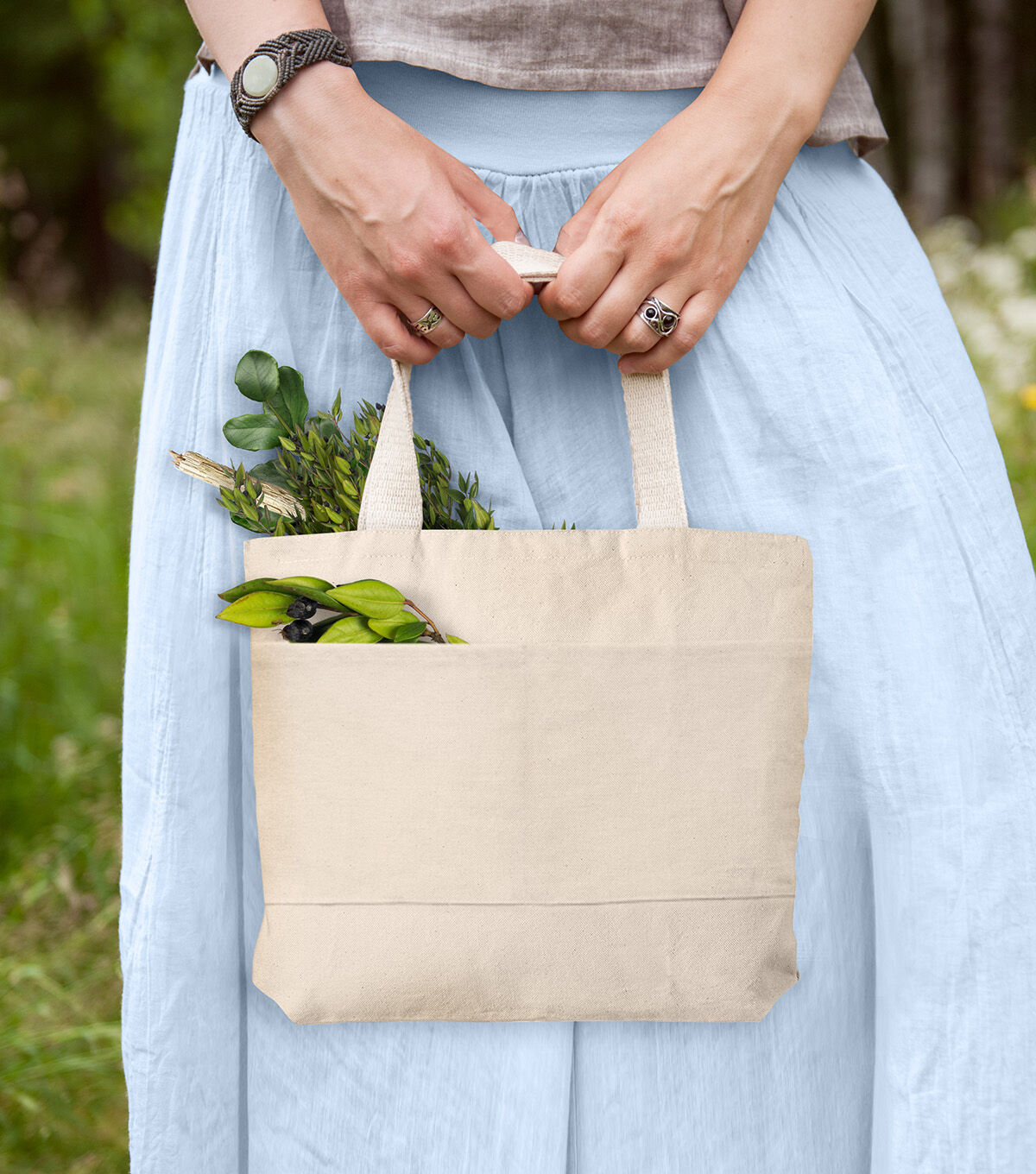 Medium Canvas Tote with Pocket Natural