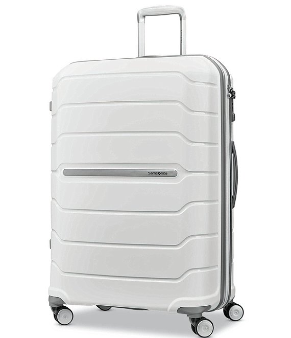 Freeform 28 Spinner Suitcase