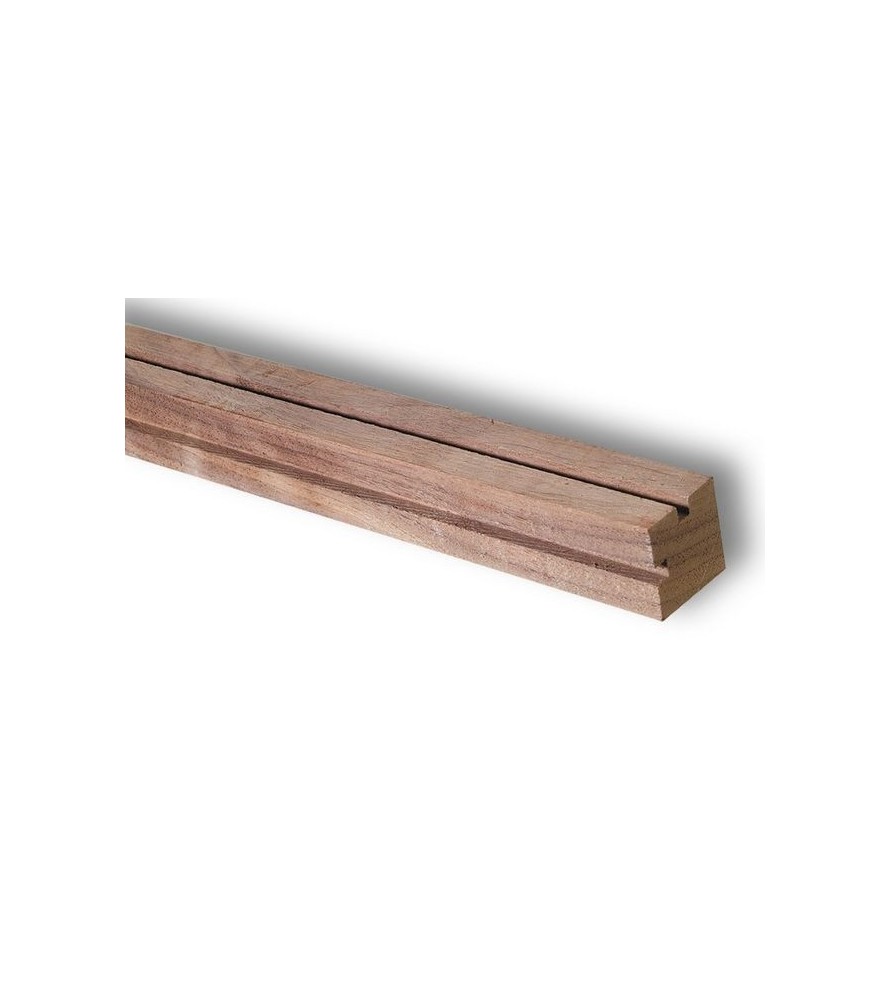 Woods>Moldings for display cases