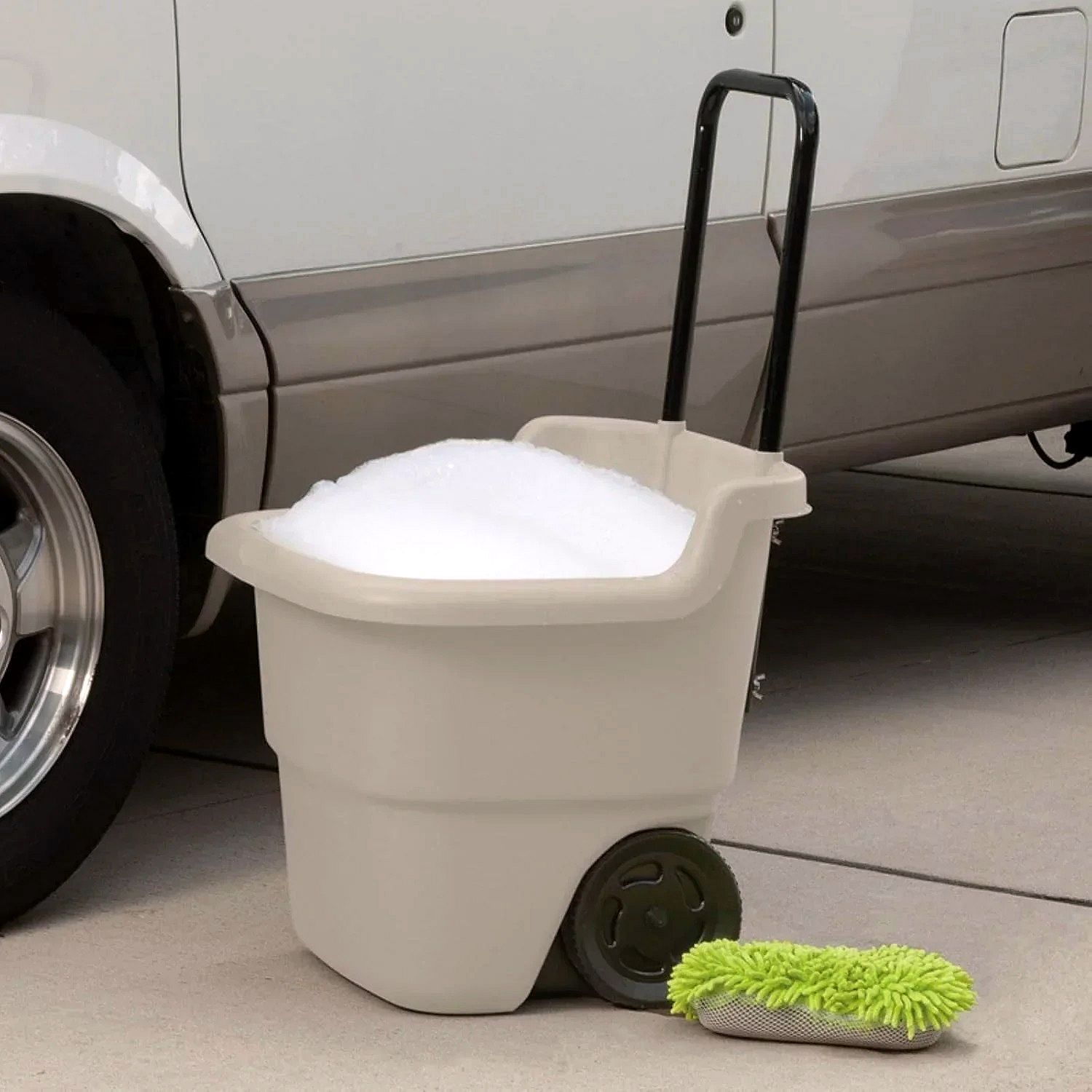 Resin 15.5 Gallon Multi-Purpose Rolling Cart with Wheels – Brown/Taupe