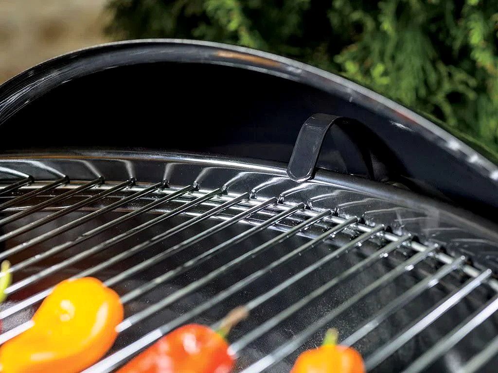 22-Inch Original Kettle Charcoal Grill – Porcelain-Enameled, One-Touch Cleaning System
